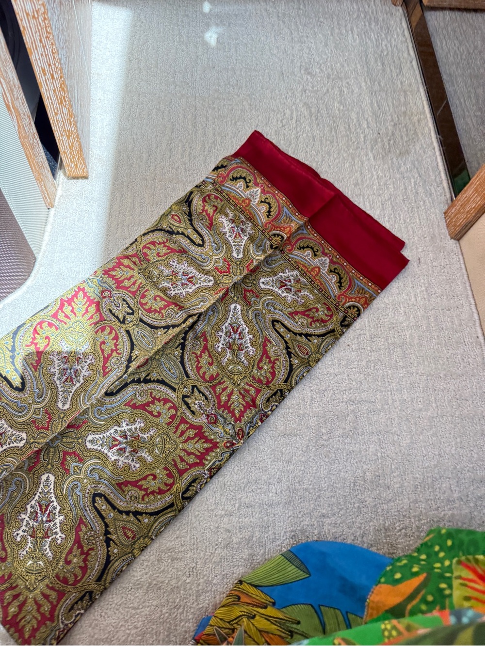 Paisley Silk-Blend Men's Scarf in Red and Gold Vintage with funnel opening